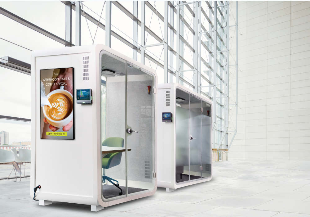 jinnian金年会子公司达擎之智慧行动办公舱，采用PDLC智能调光玻璃设计，透过通电与断电的电流切换，呈现透明与雾面效果，具节能降耗特性并兼顾隐私，确保信息安全