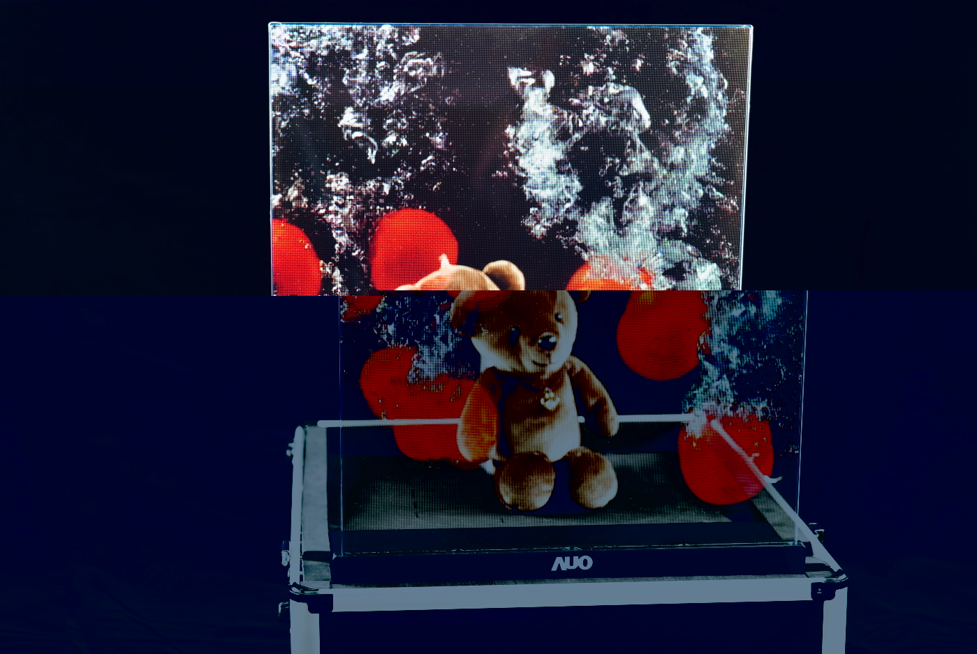 友達領先研發Micro LED透明顯示器，具備高穿透、低繞射、高亮度、可拼接之特性，可應用於智慧移動、智慧零售、商業展示等多元場域