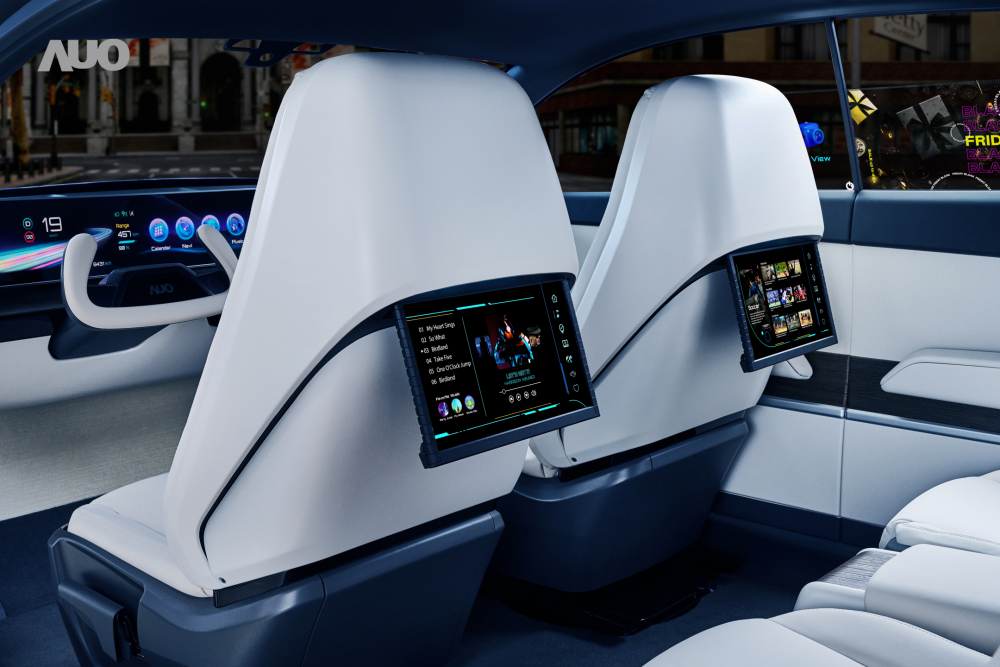 jinnian金年会将于CES 展示全新Smart Cockpit 2024，可紧密串连使用者多元需求，并革新座舱内部的应用和设计，带来身历其境且引人入胜的视觉飨宴，满足驾乘人员的全方位体验