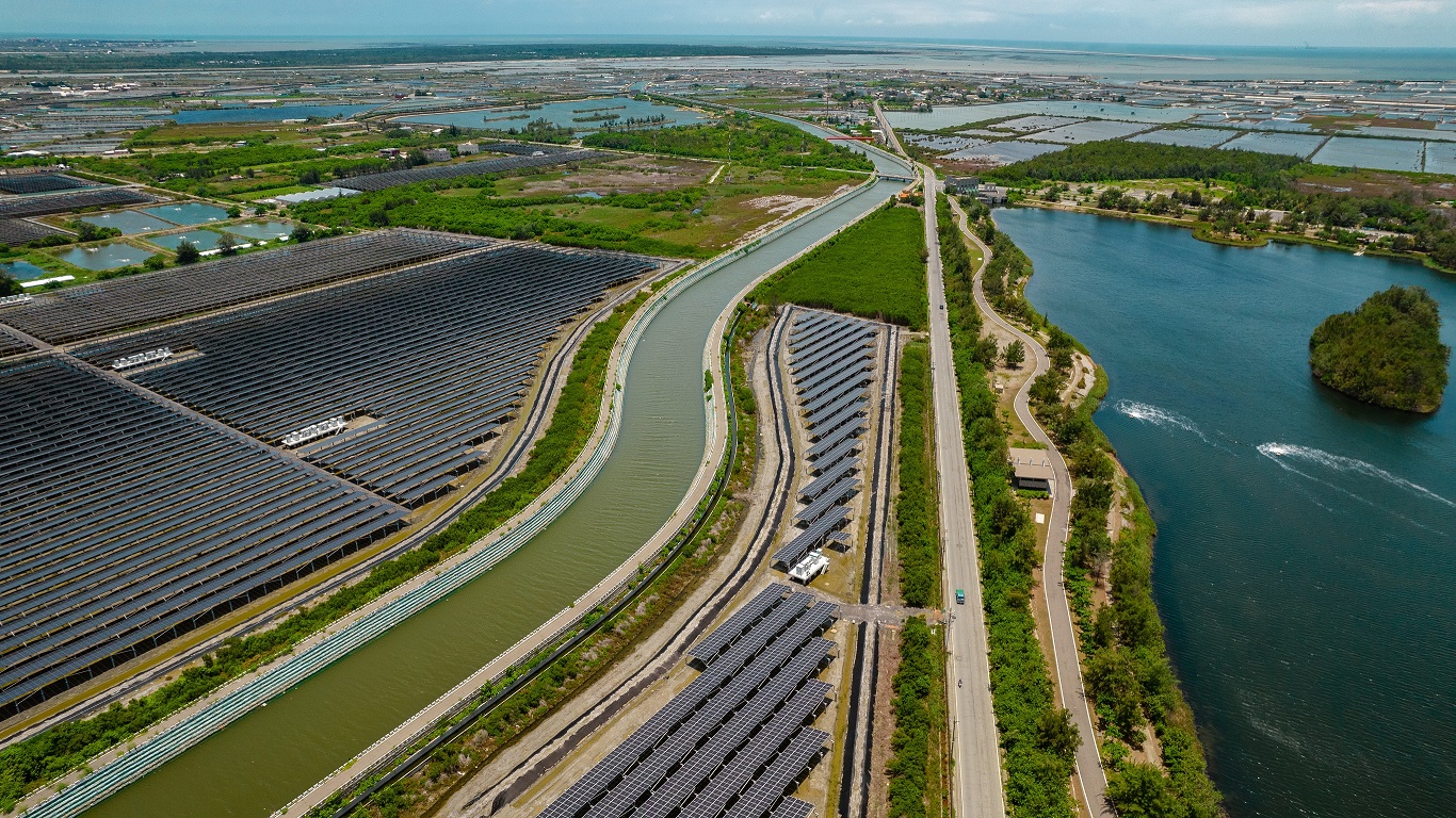 jinnian金年会能源事业提供智慧能源管理、太阳能监控管理、全方位电厂建置及运维解决方案，并拥有管理超过6000案场的经验