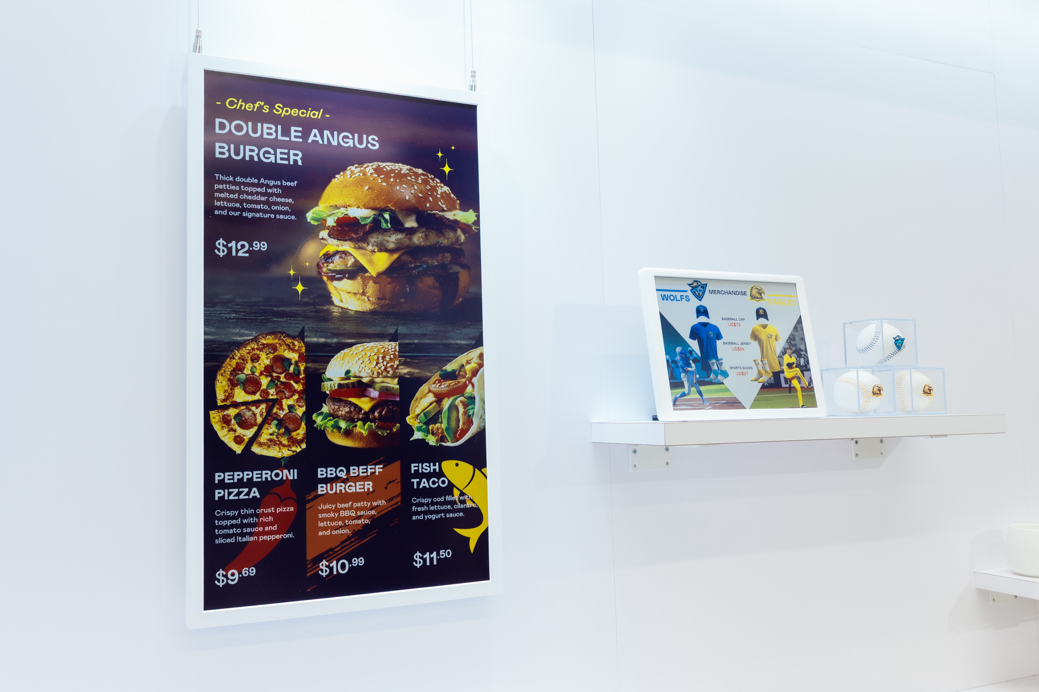 达擎开发的低功耗、全彩的aecoPost电子纸解决方案，仅在更新画面时需要微量的电力驱动，无需布建电线的便捷设计，使其可灵活应用、弹性选择置放处；可搭配aecoTag电子货架卷标解决方案，驱动商店内所有数字广告牌和电子货架卷标，以远程控制实现动态变价，提升门市人员作业效率，并以无纸化落实永续经营目标。